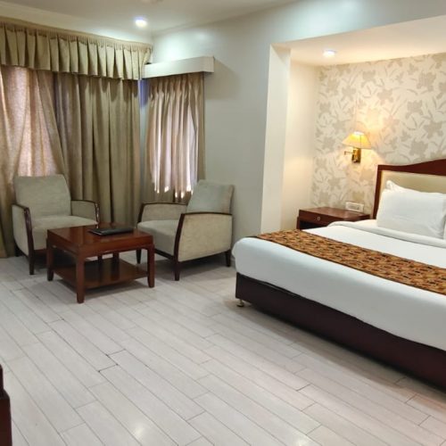 Executive Room(For 3 person)
