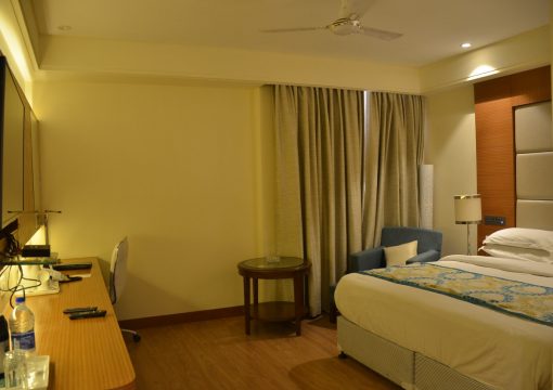 Premium Room(For 1 Person)